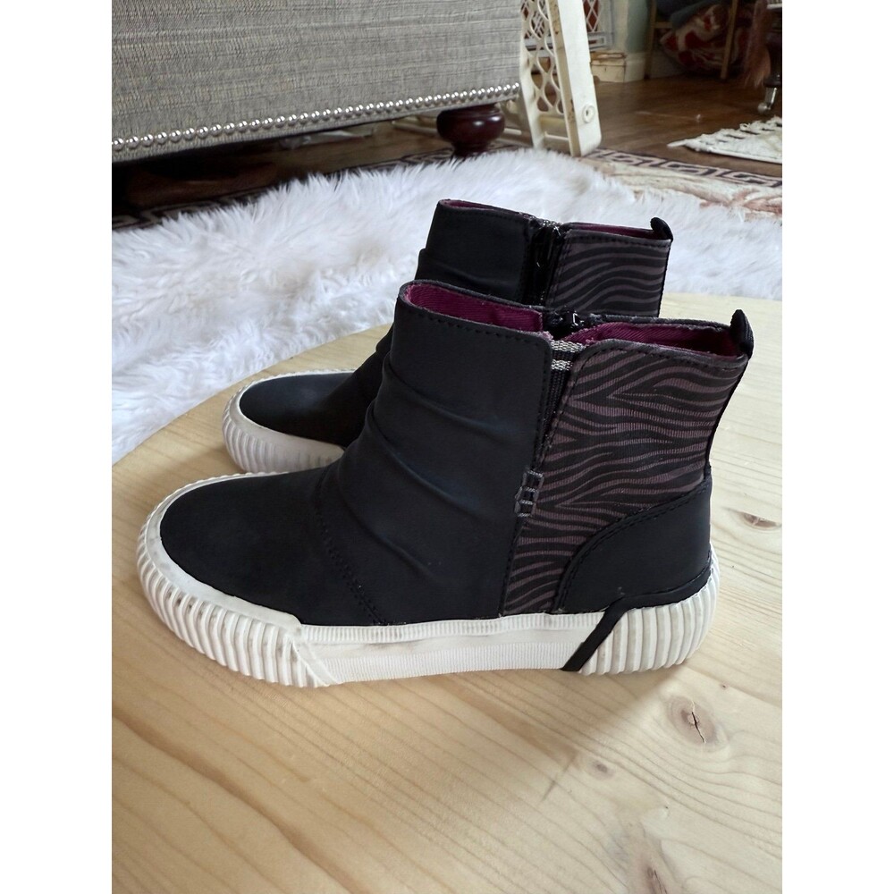 Sperry boots